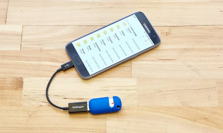 Do More With Your SmartPhone USB OTG - 7 Creative Ways To Use It 5 OTG Connection With USB Flash Drive