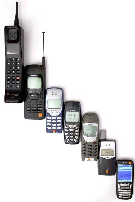 1G-2G-Mobile-Phone-Transition